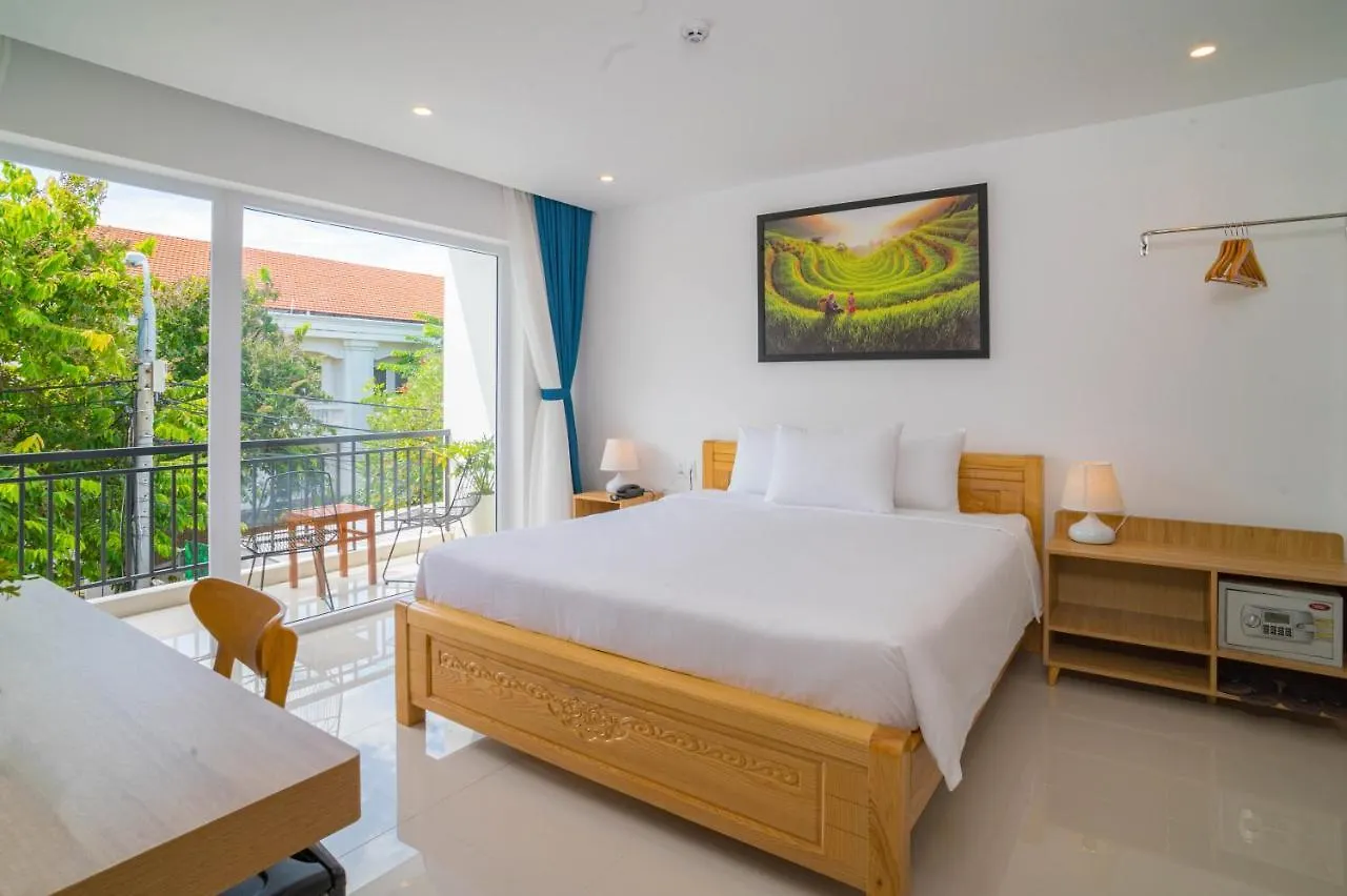 White House Central Villa Hoi An